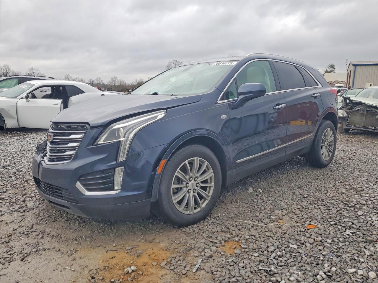 2017 CADILLAC XT5