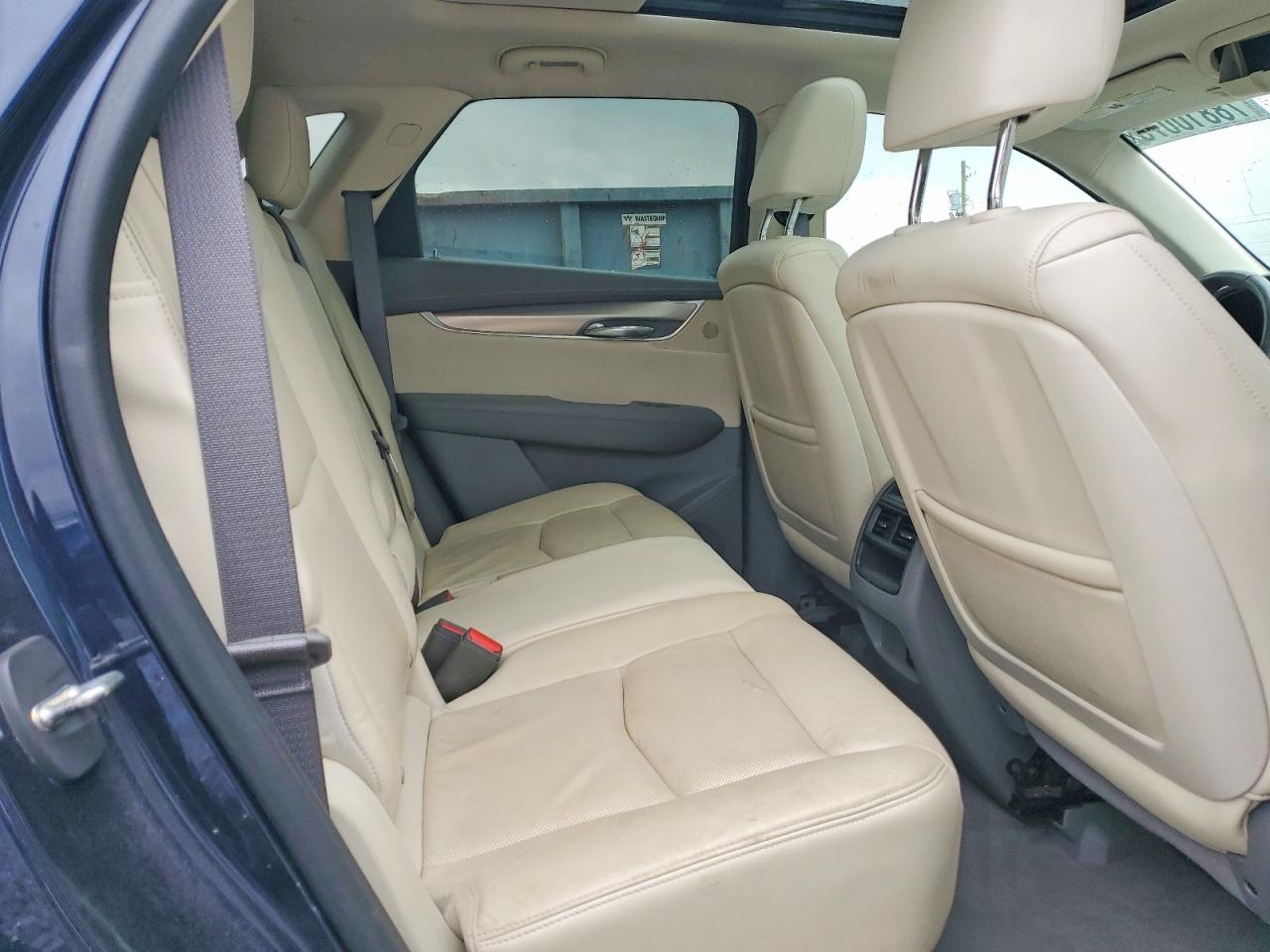 2017 CADILLAC XT5 LUXURY photo 11