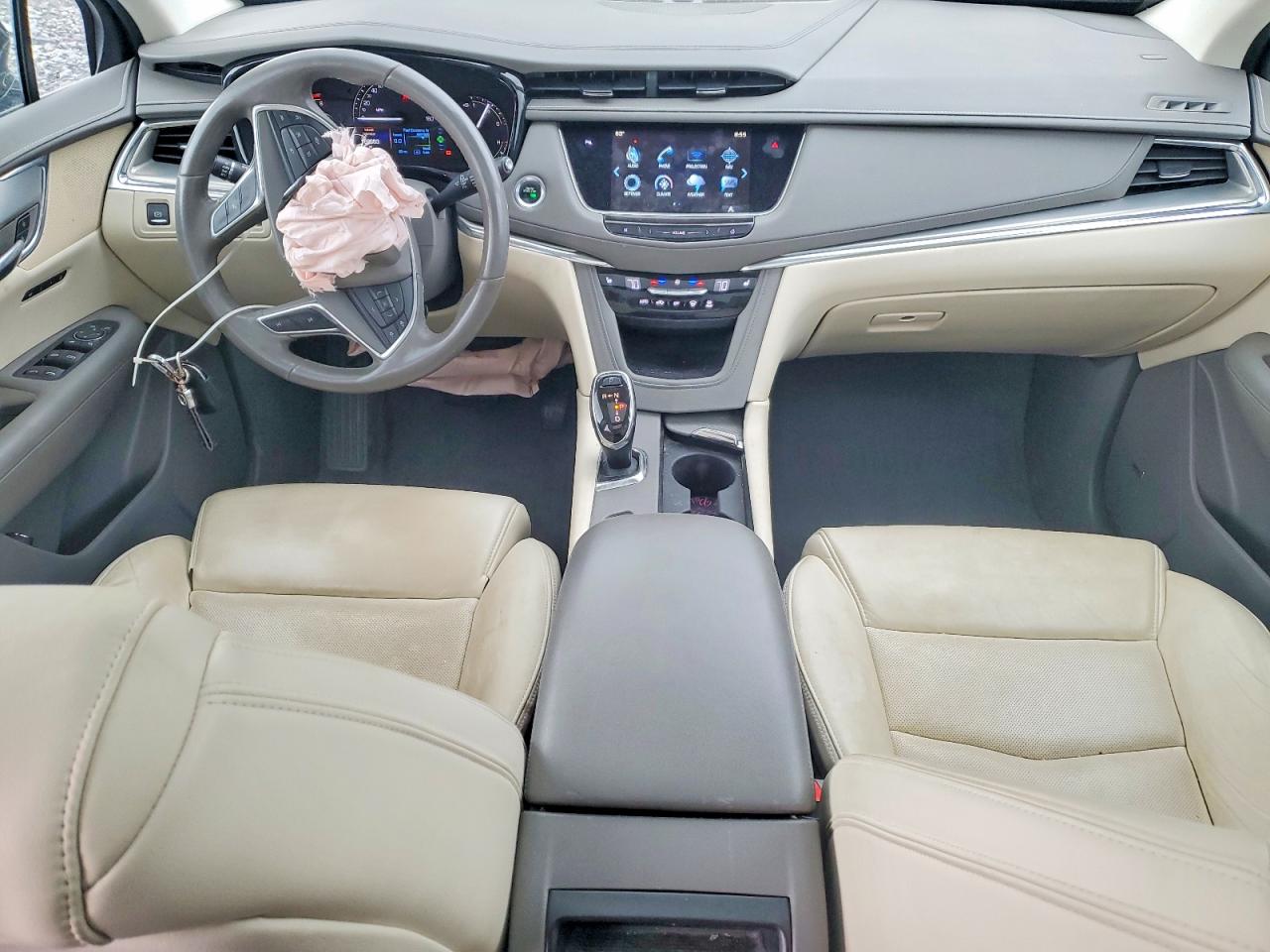 2017 CADILLAC XT5 LUXURY photo 8