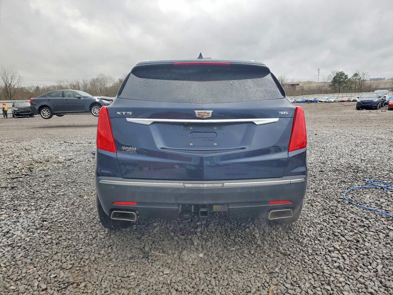 2017 CADILLAC XT5 LUXURY photo 6