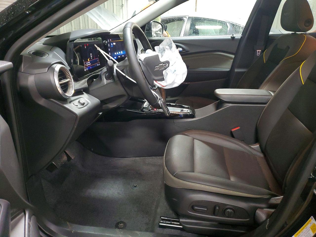 2025 CHEVROLET TRAX ACTIV photo 19