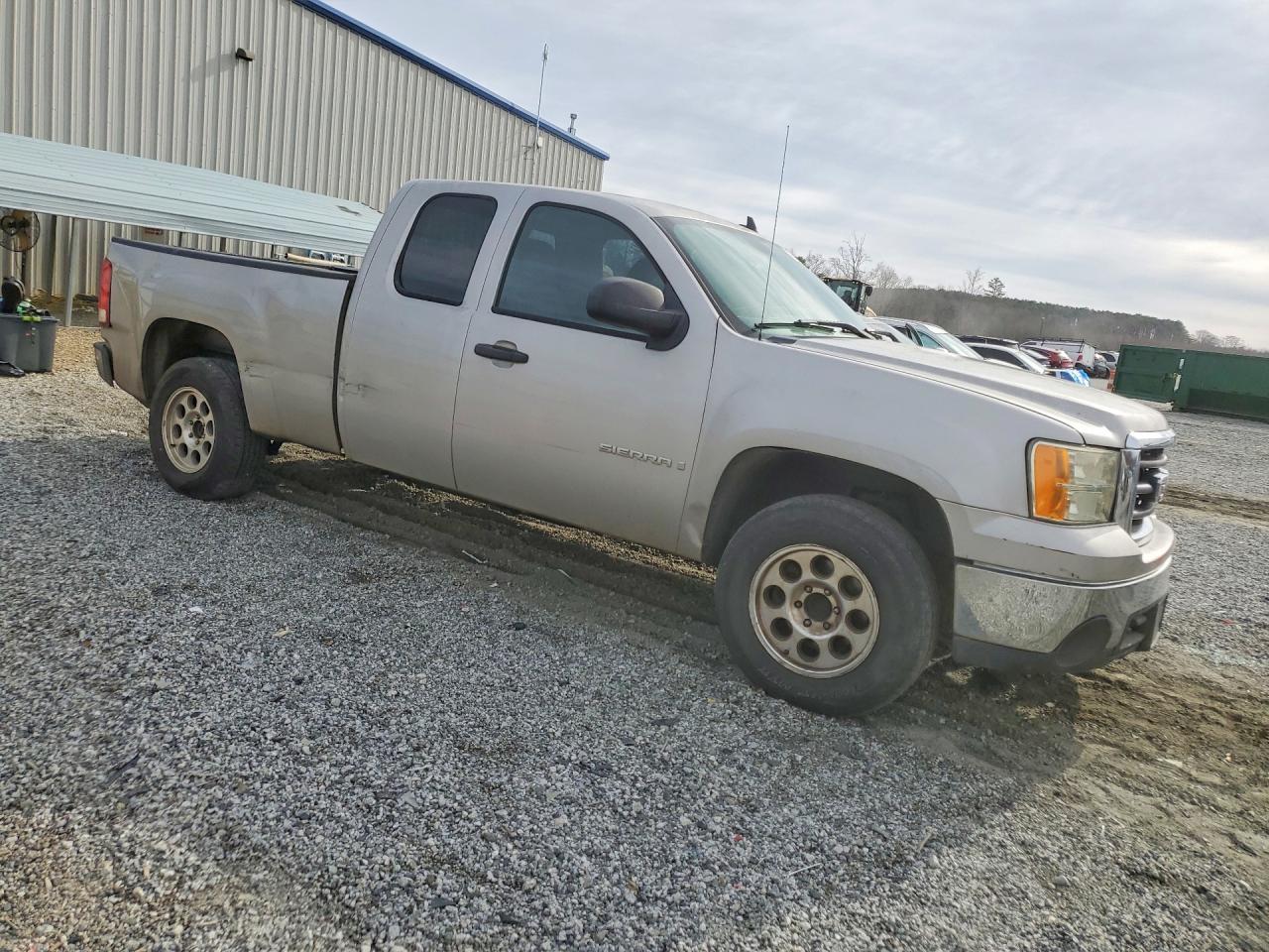 2007 GMC NEW SIERRA C1500 photo 7