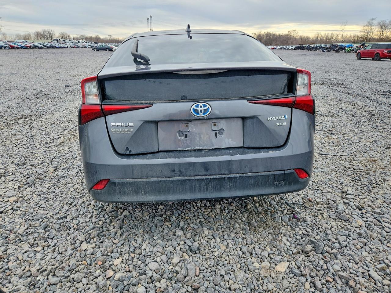 2019 TOYOTA PRIUS XLE photo 6