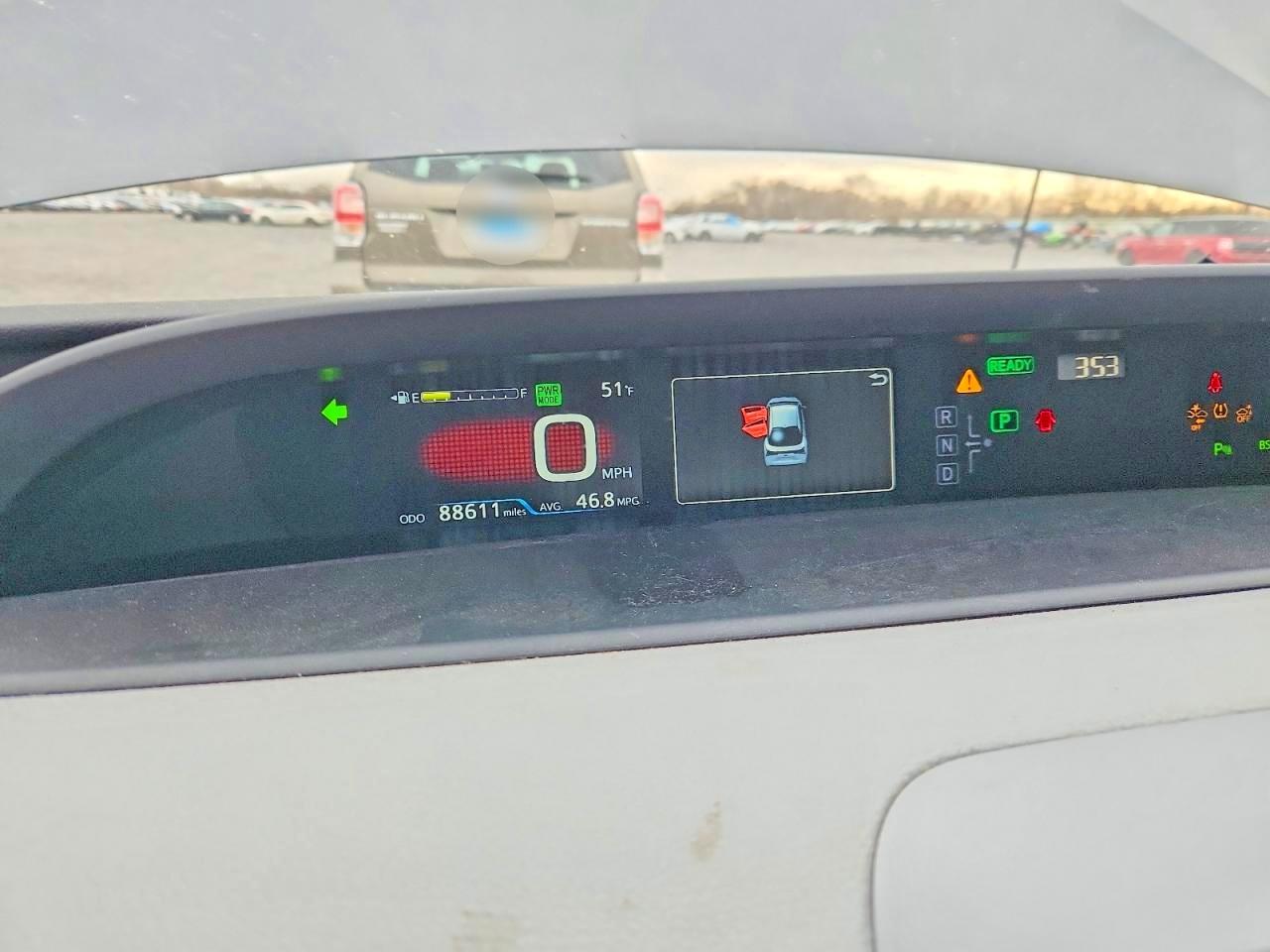 2019 TOYOTA PRIUS XLE photo 9