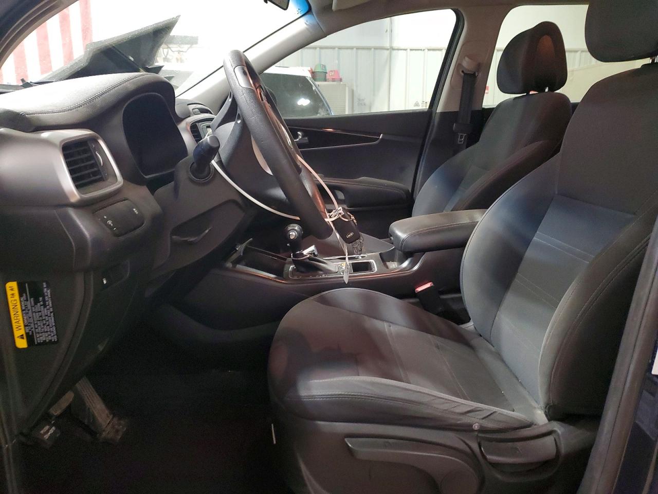 2016 KIA SORENTO LX photo 7