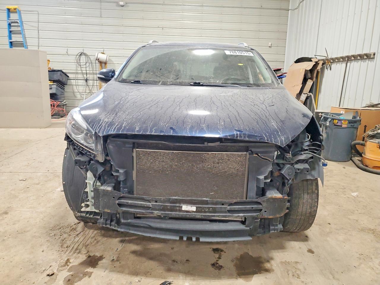 2016 KIA SORENTO LX photo 5