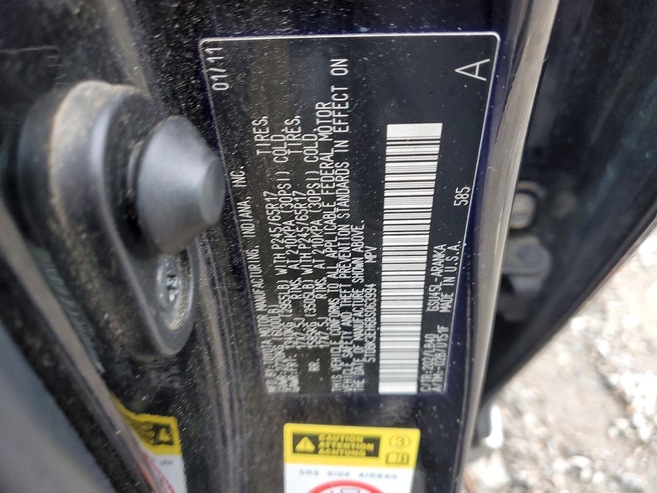 2011 TOYOTA HIGHLANDER SE photo 13