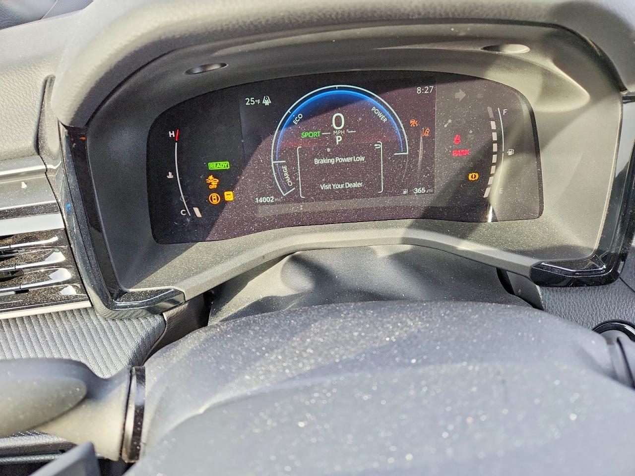 2025 TOYOTA CAMRY SE photo 9
