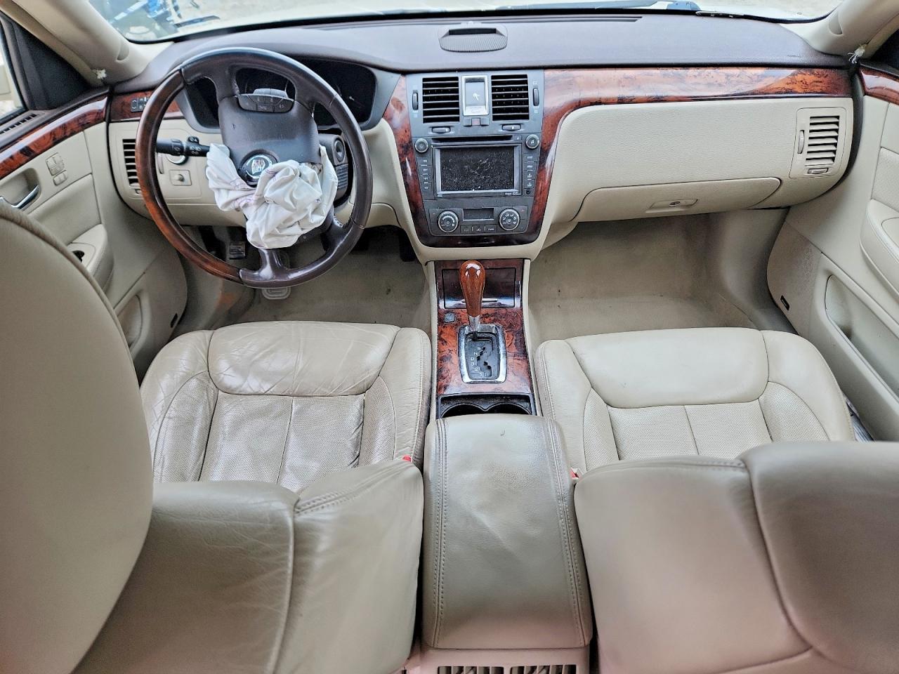 2011 CADILLAC DTS PREMIUM COLLECTION photo 8