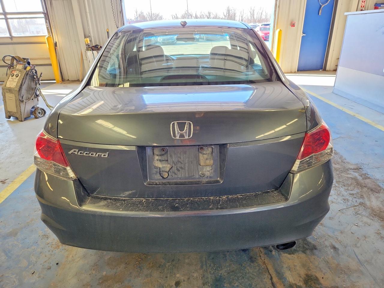 2010 HONDA ACCORD EXL photo 11