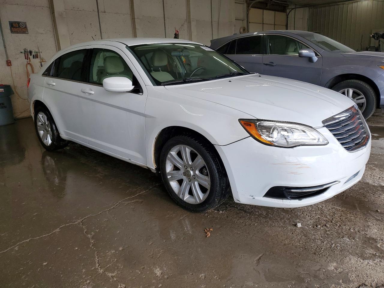 2013 CHRYSLER 200 TOURING photo 7