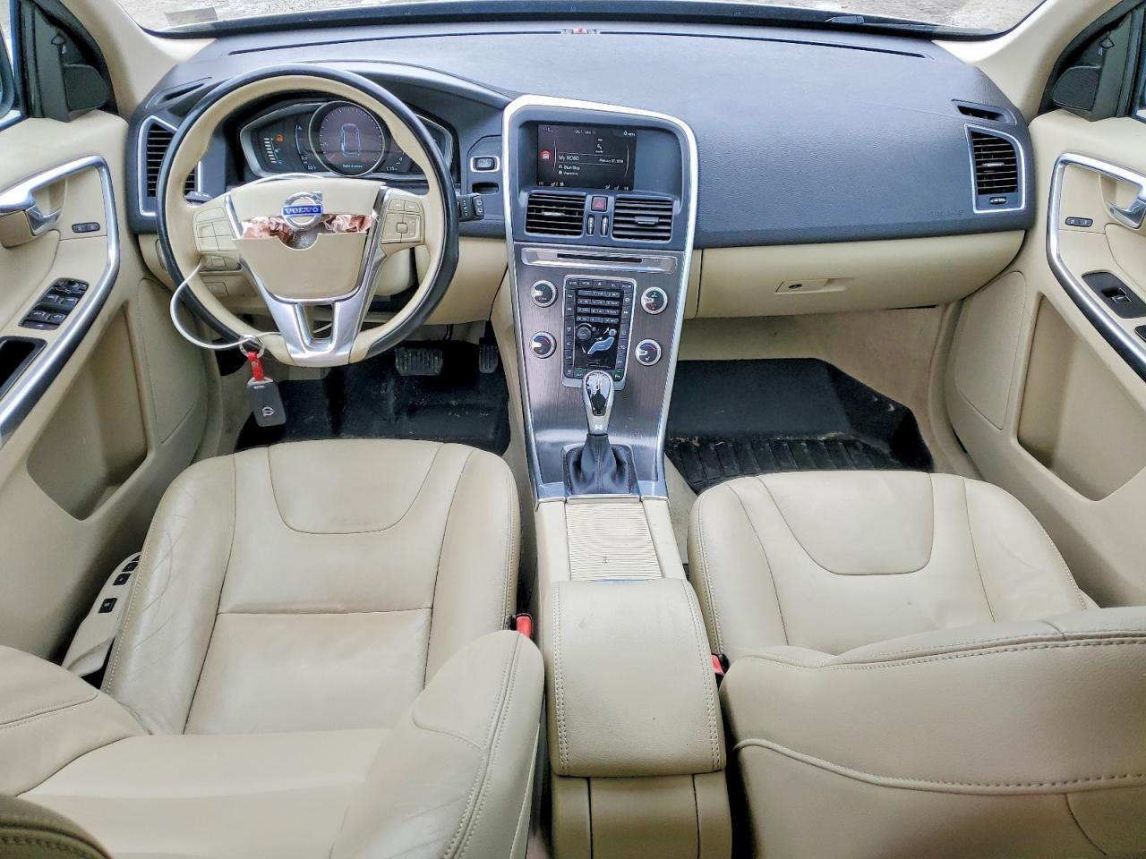 2016 VOLVO XC60 T5 PREMIER photo 8