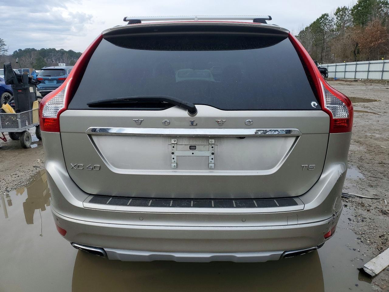 2016 VOLVO XC60 T5 PREMIER photo 6