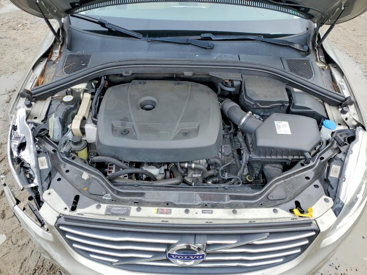 2016 VOLVO XC60 T5 PREMIER photo 12