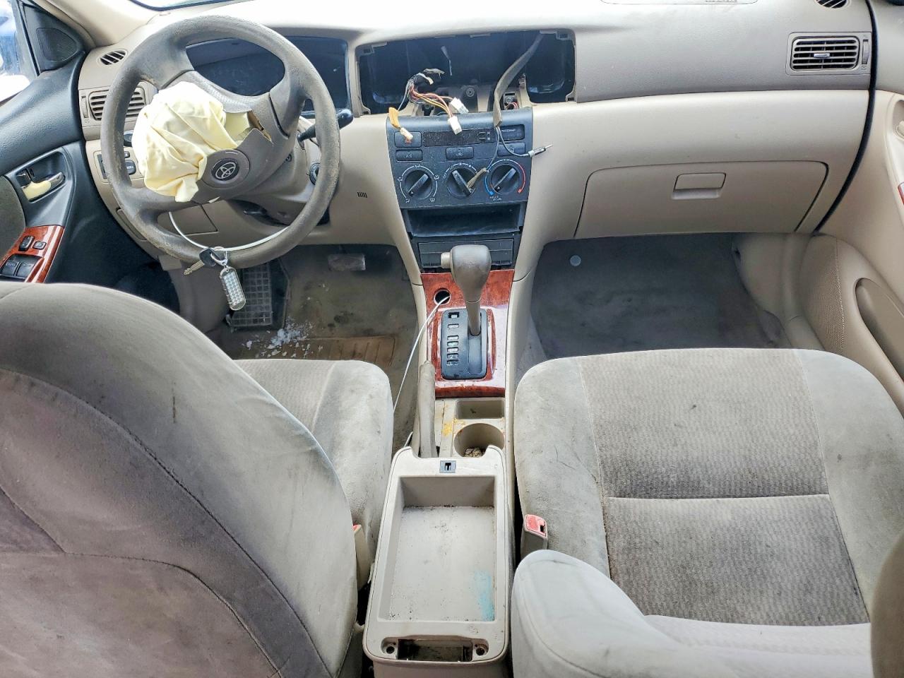 2008 TOYOTA COROLLA LE photo 8