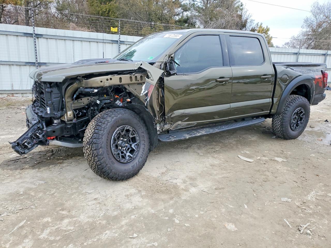 2025 FORD F150