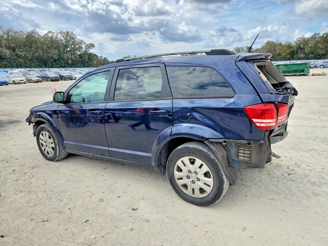 2017 DODGE JOURNEY SE photo 4