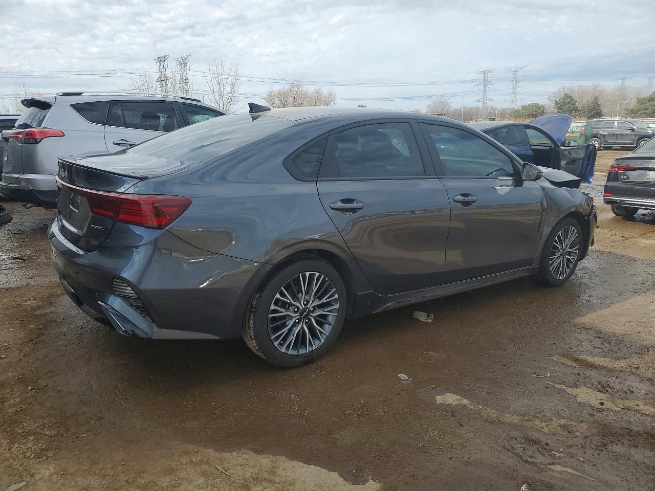 2023 KIA FORTE GT-LINE photo 5