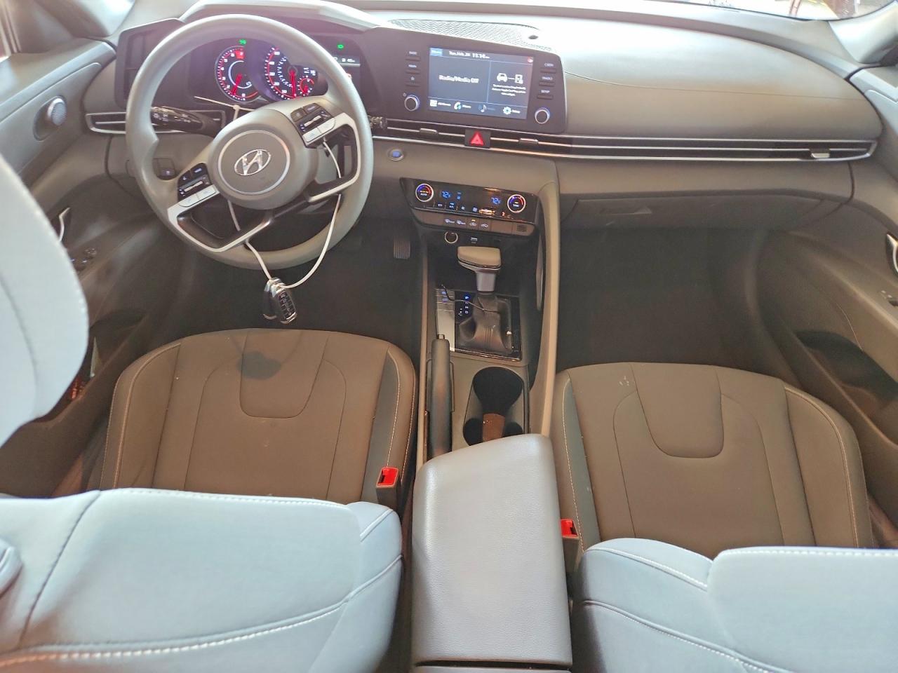 2022 HYUNDAI ELANTRA SEL photo 15