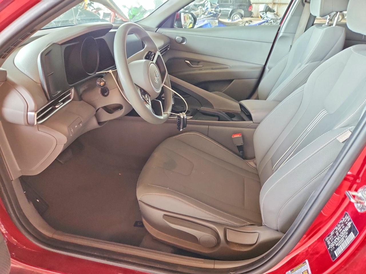 2022 HYUNDAI ELANTRA SEL photo 13