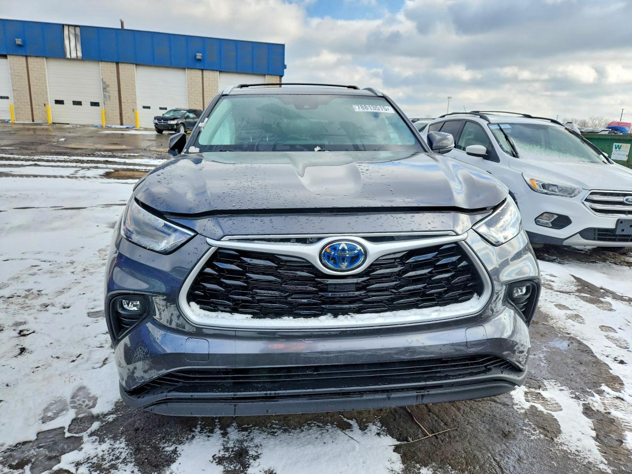 2024 TOYOTA HIGHLANDER HYBRID XLE photo 13