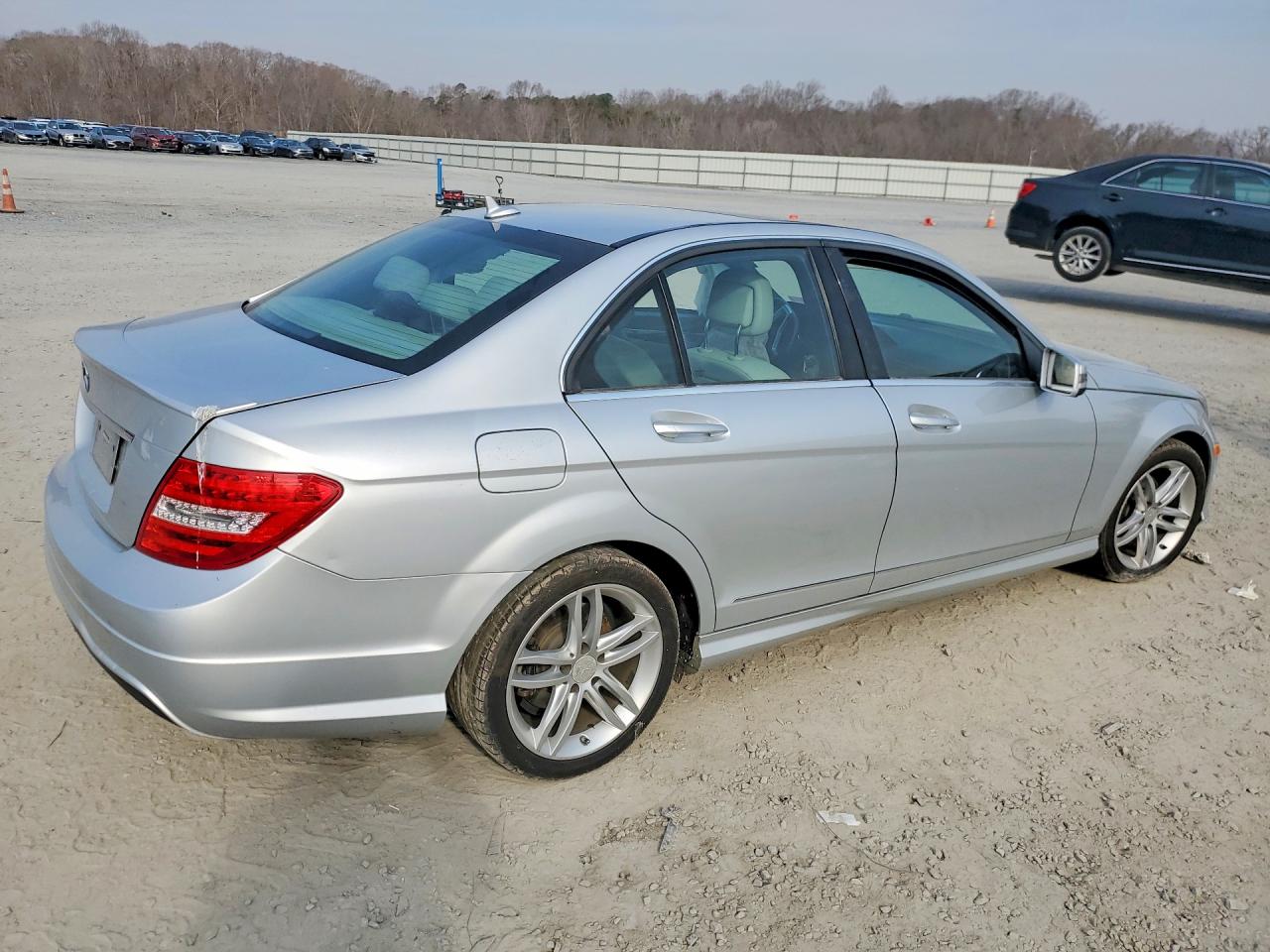 2013 MERCEDES-BENZ C 250 photo 7