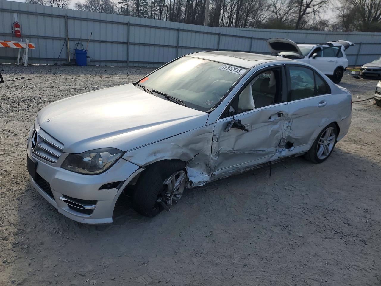 2013 MERCEDES-BENZ C