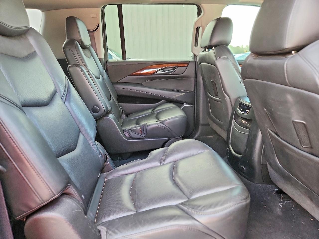 2016 CADILLAC ESCALADE ESV LUXURY photo 11