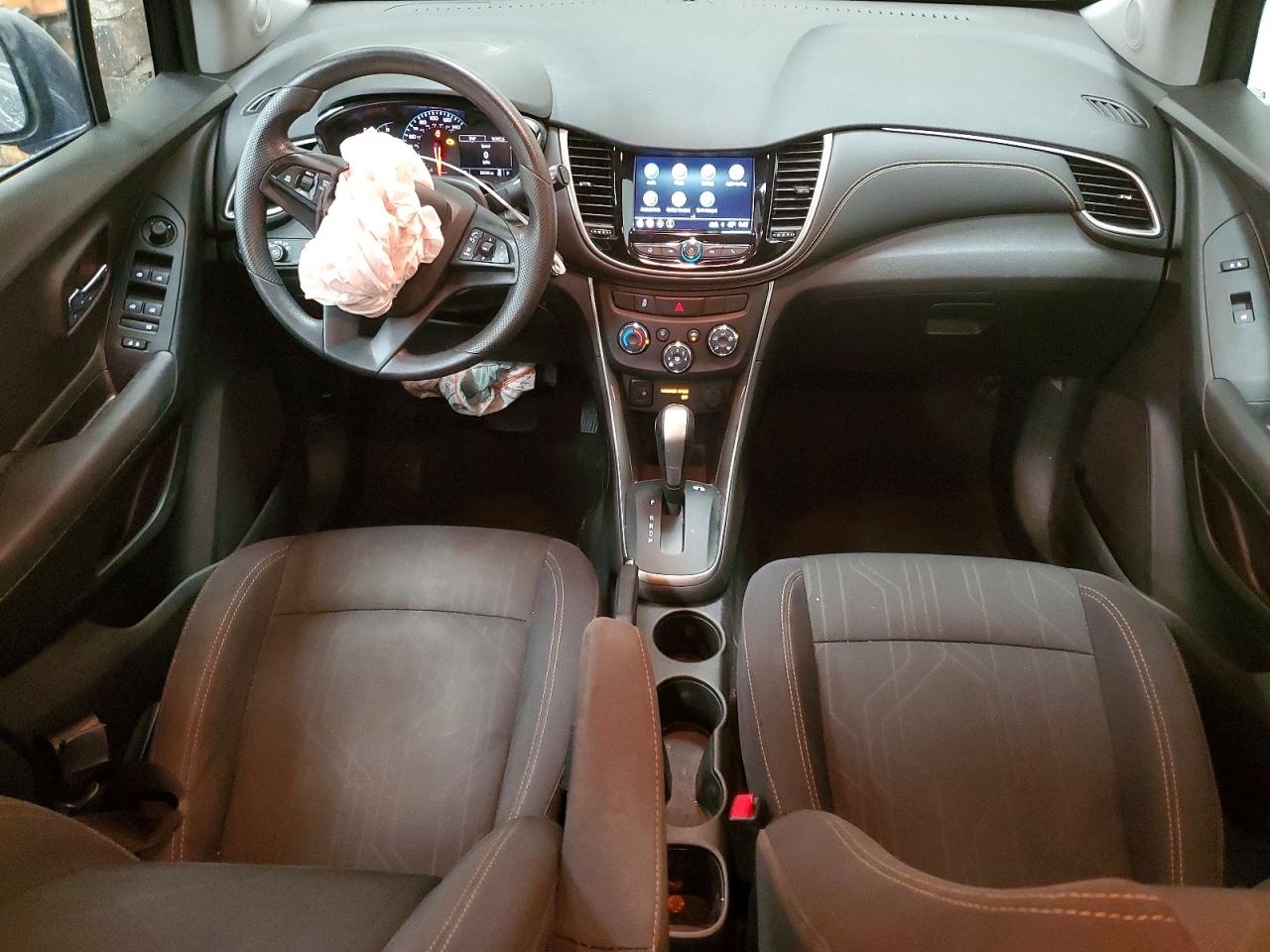 2018 CHEVROLET TRAX 1LT photo 8