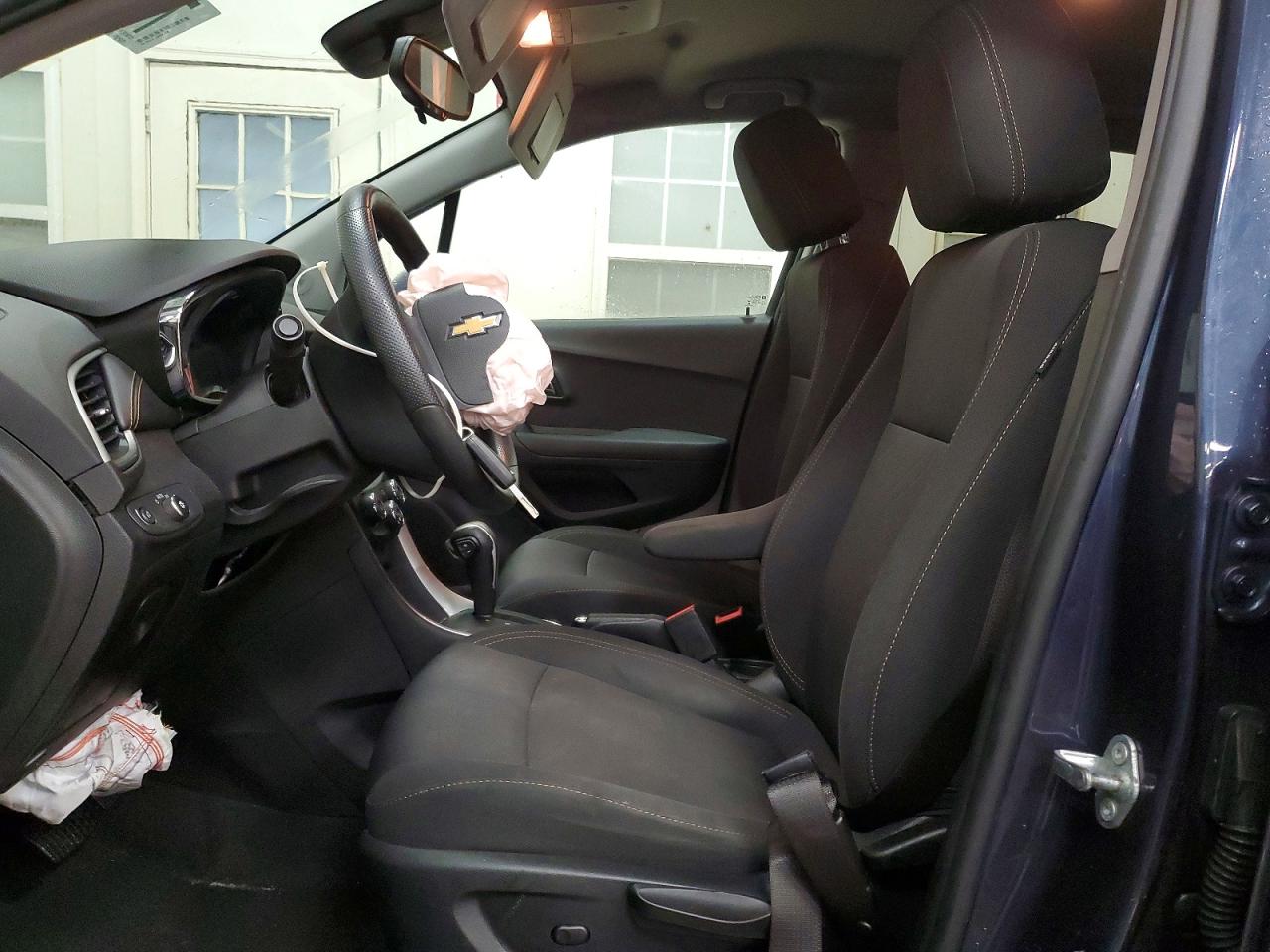 2018 CHEVROLET TRAX 1LT photo 7