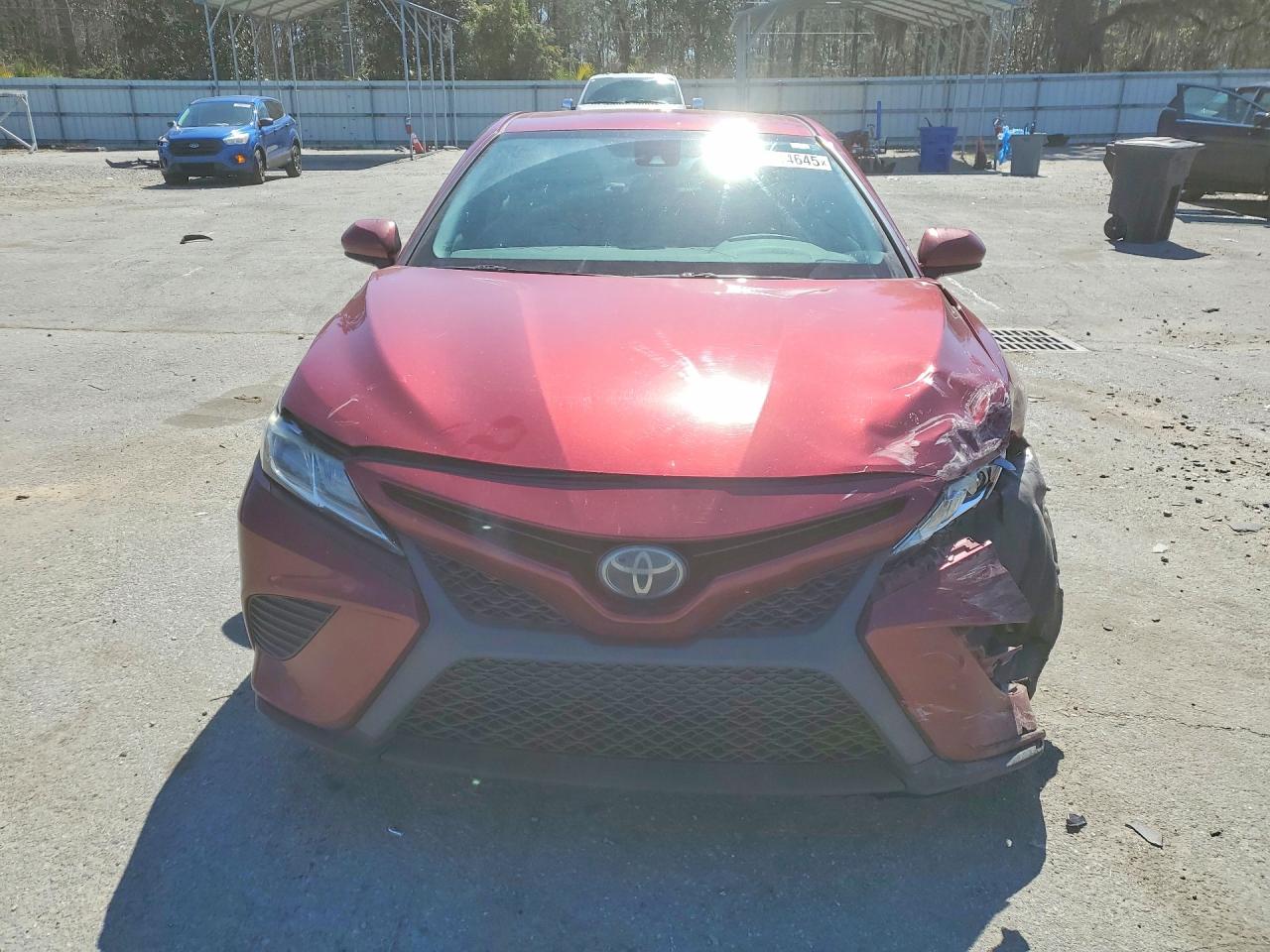 2018 TOYOTA CAMRY SE photo 5