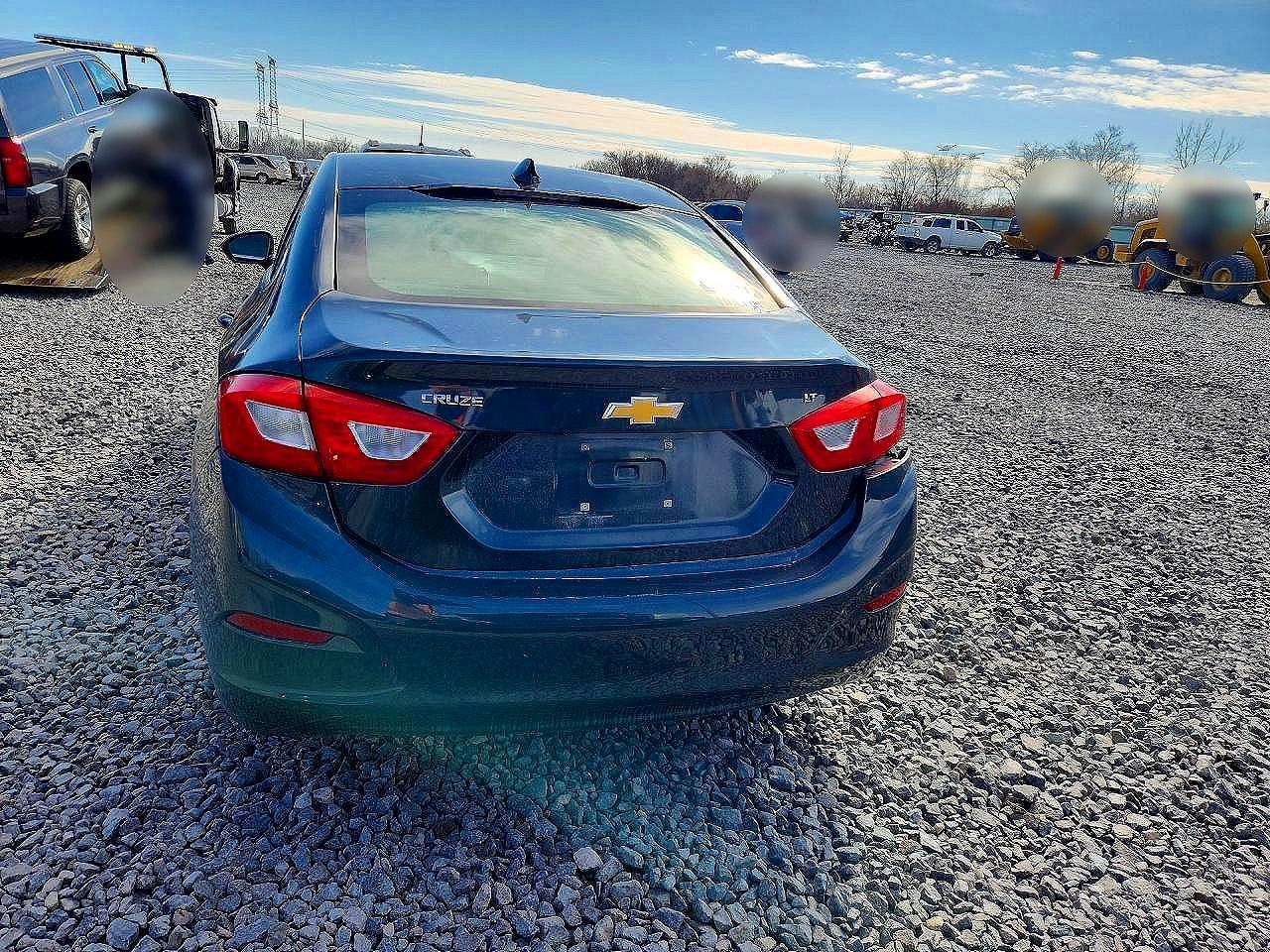 2017 CHEVROLET CRUZE LT photo 6