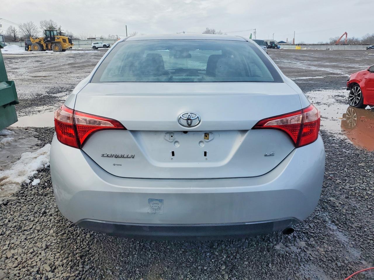 2017 TOYOTA COROLLA LE photo 6