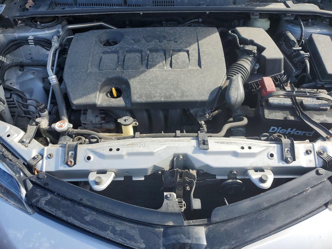 2017 TOYOTA COROLLA LE photo 11