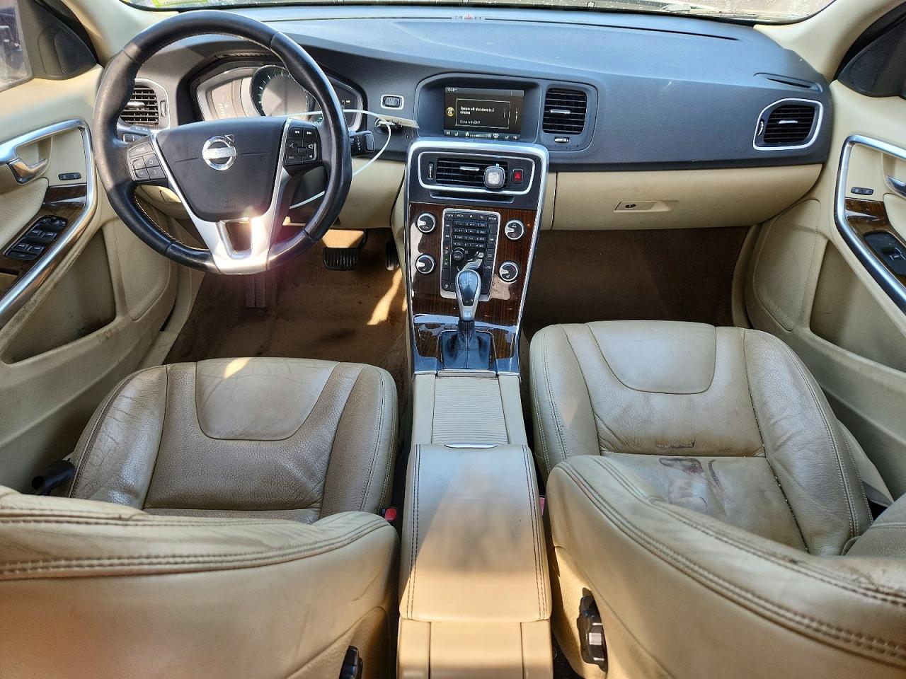 2014 VOLVO S60 T5 photo 22