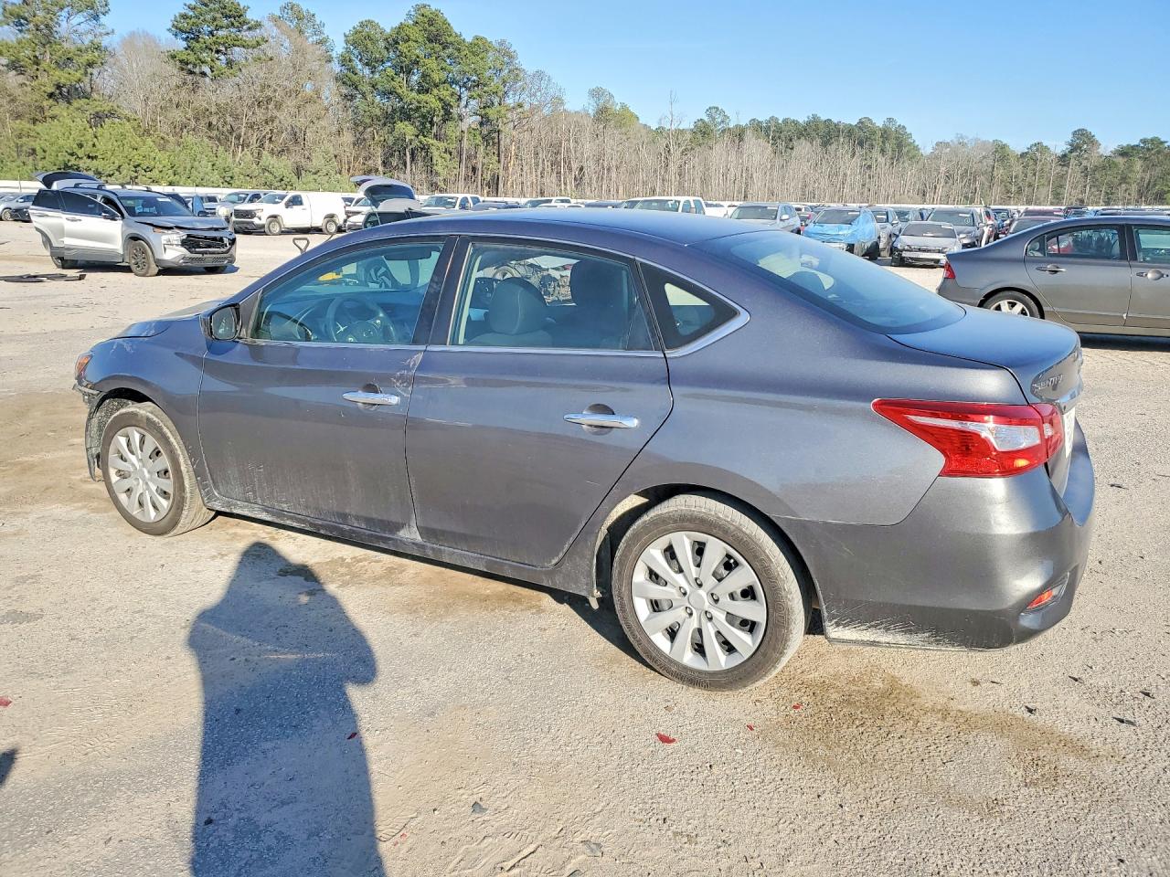 2019 NISSAN SENTRA photo 3