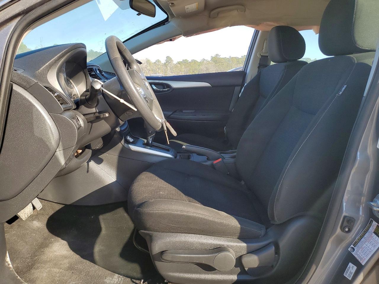 2019 NISSAN SENTRA photo 13