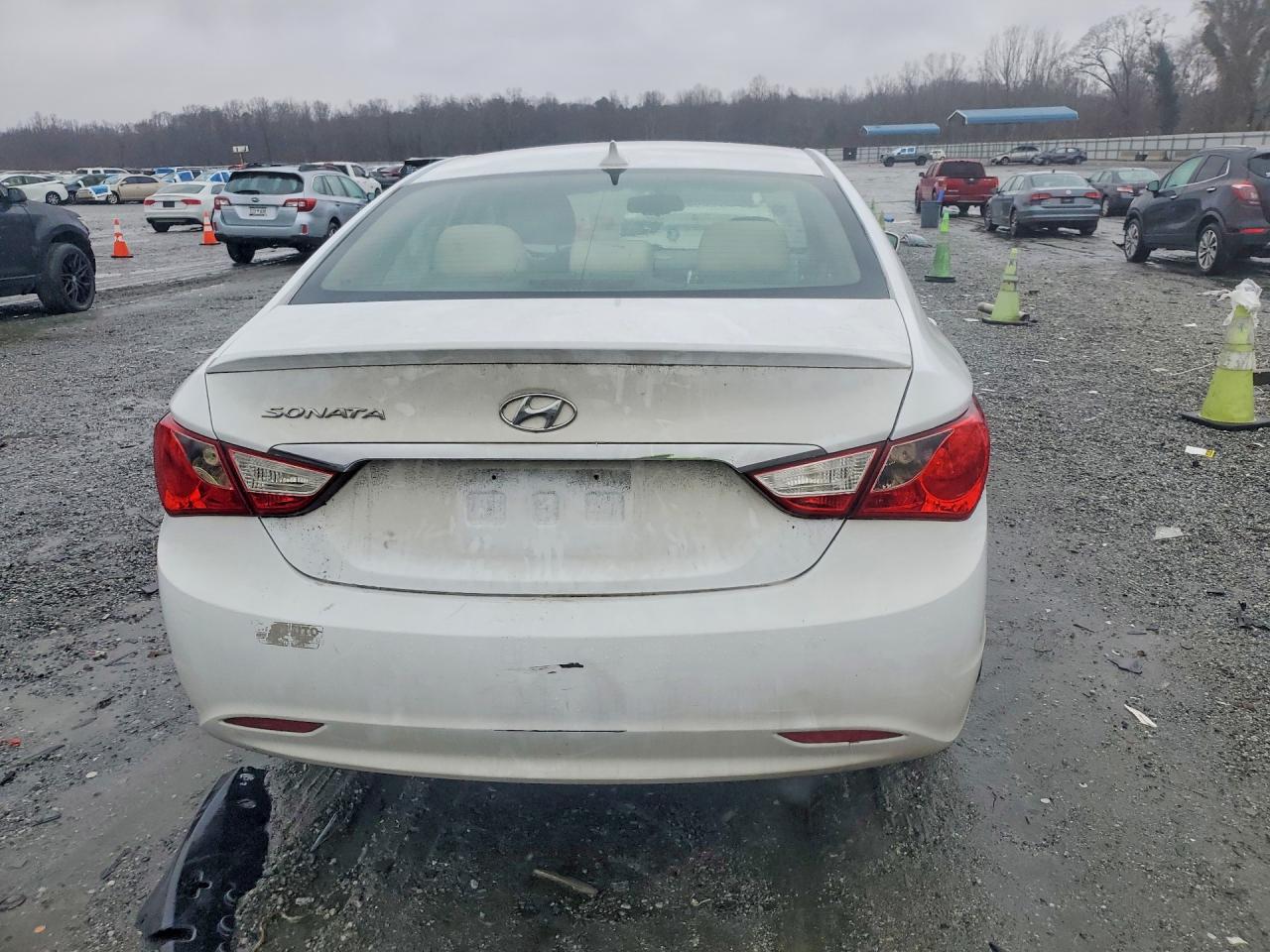 2012 HYUNDAI SONATA GLS photo 11