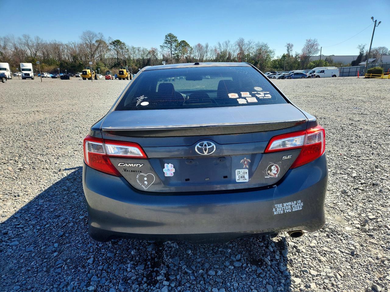 2012 TOYOTA CAMRY SE photo 6