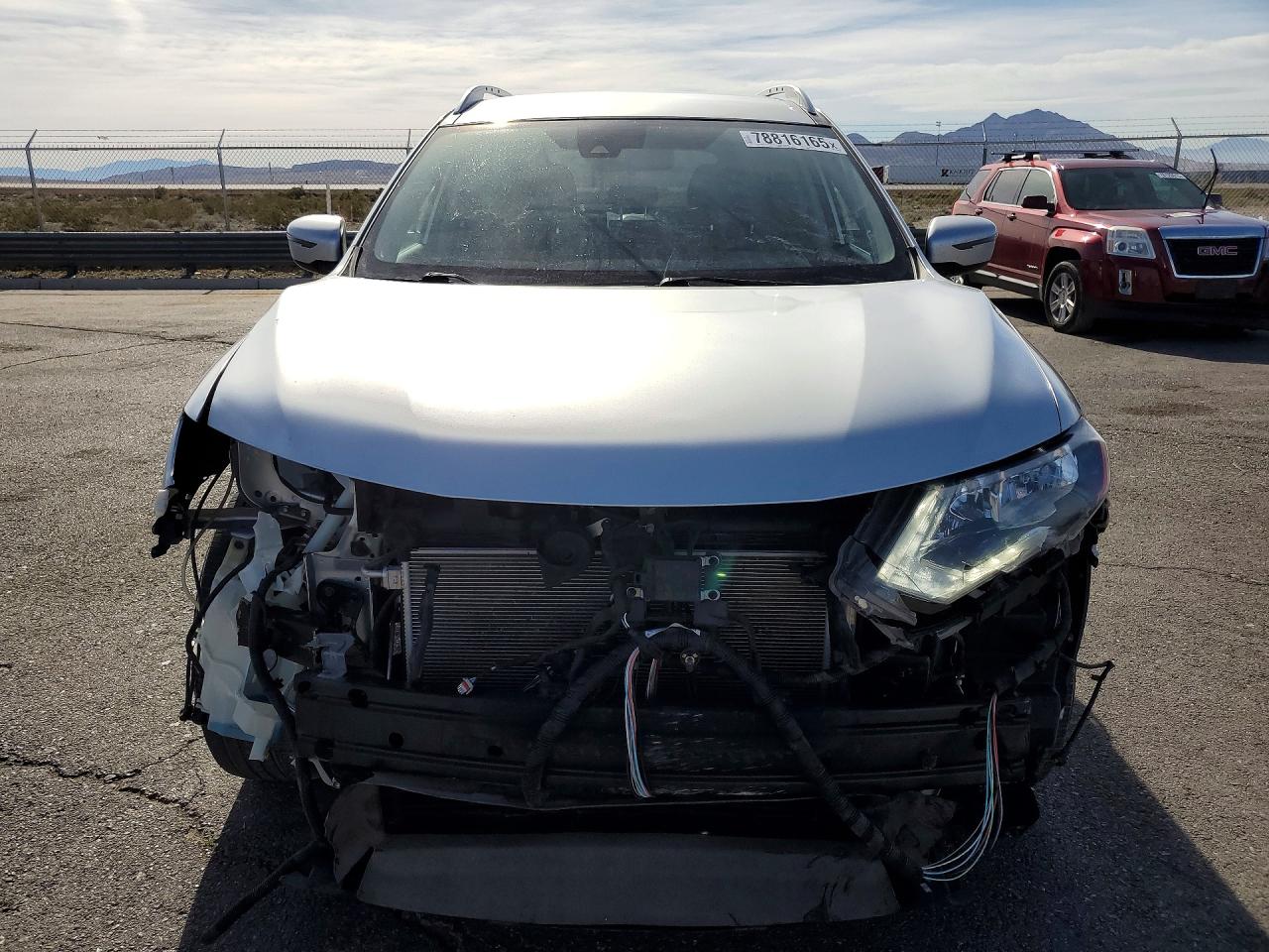 2019 NISSAN ROGUE SV photo 5