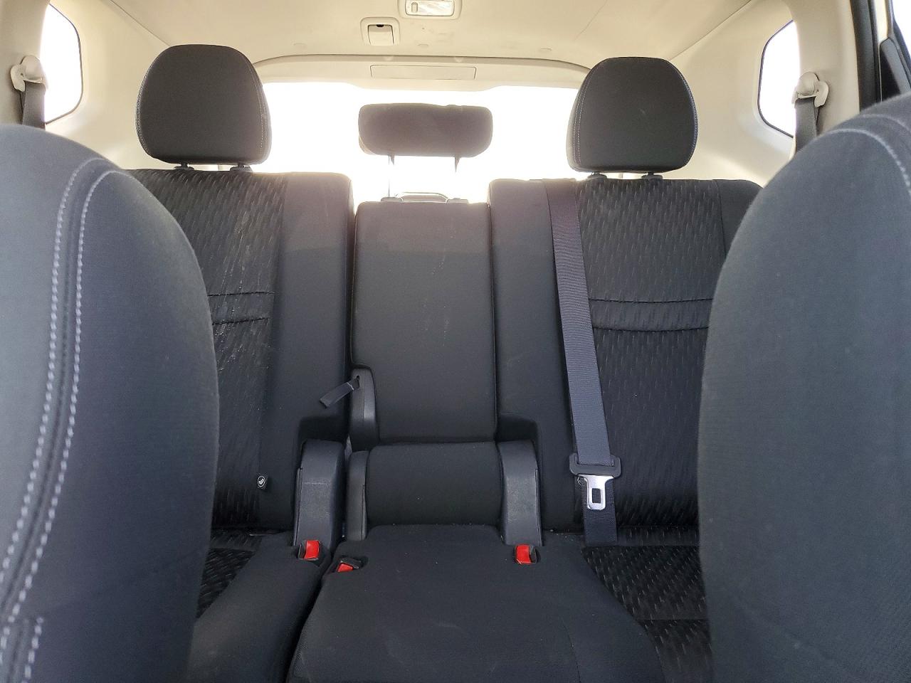 2019 NISSAN ROGUE SV photo 10
