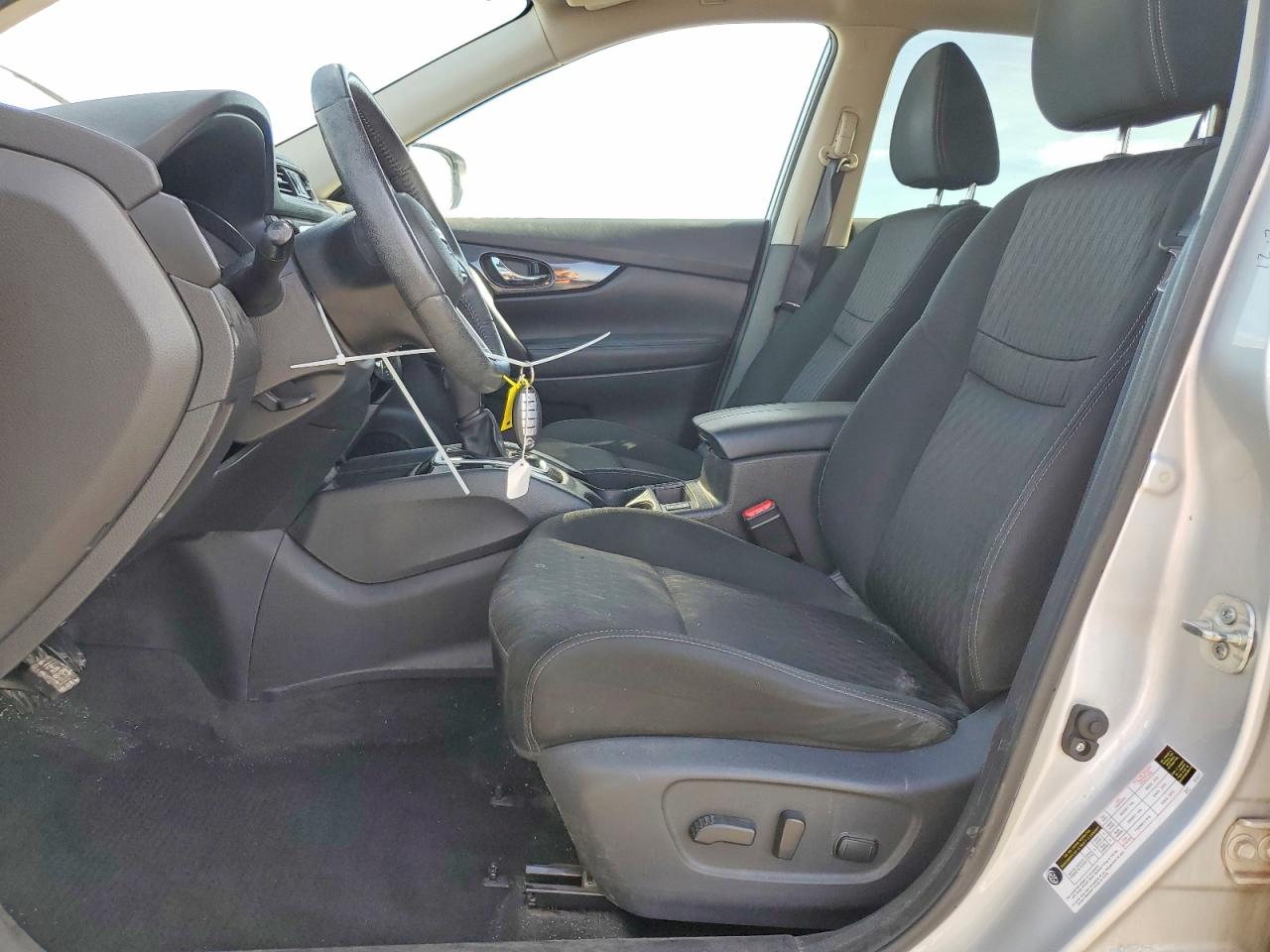 2019 NISSAN ROGUE SV photo 7