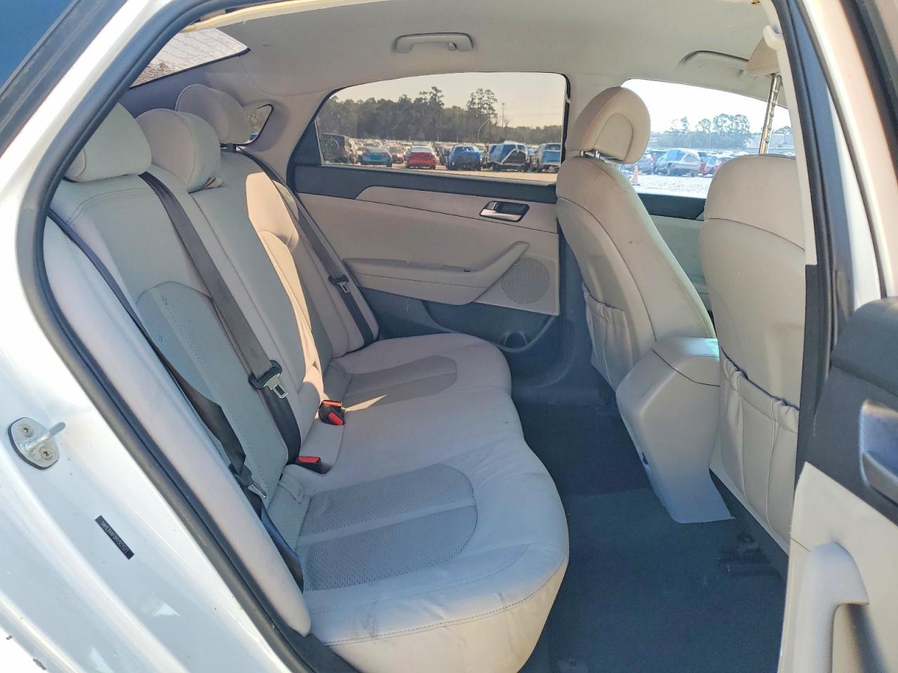 2017 HYUNDAI SONATA BASE photo 28