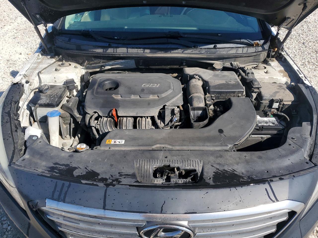 2017 HYUNDAI SONATA BASE photo 31