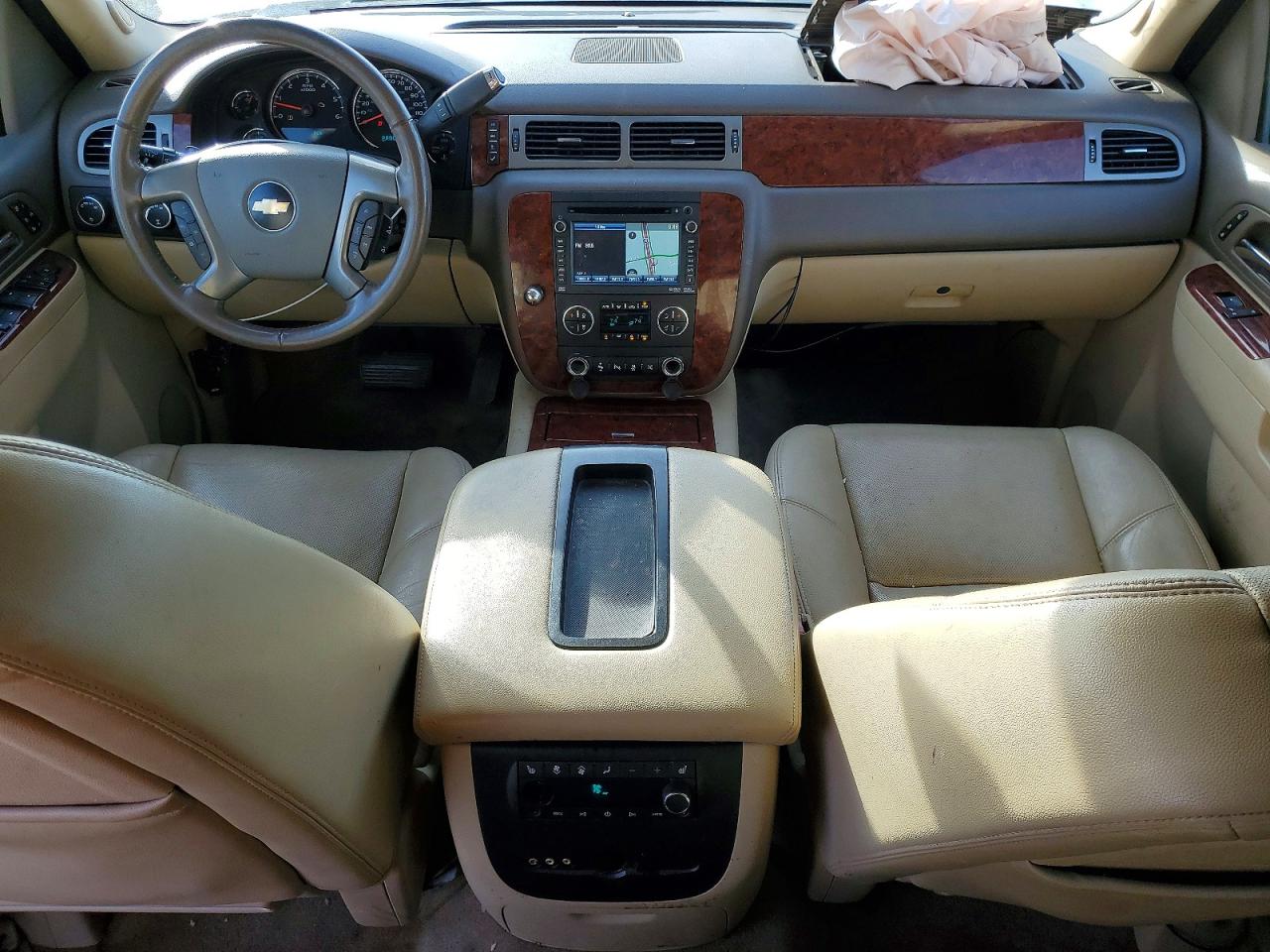 2013 CHEVROLET SUBURBAN K1500 LTZ photo 22