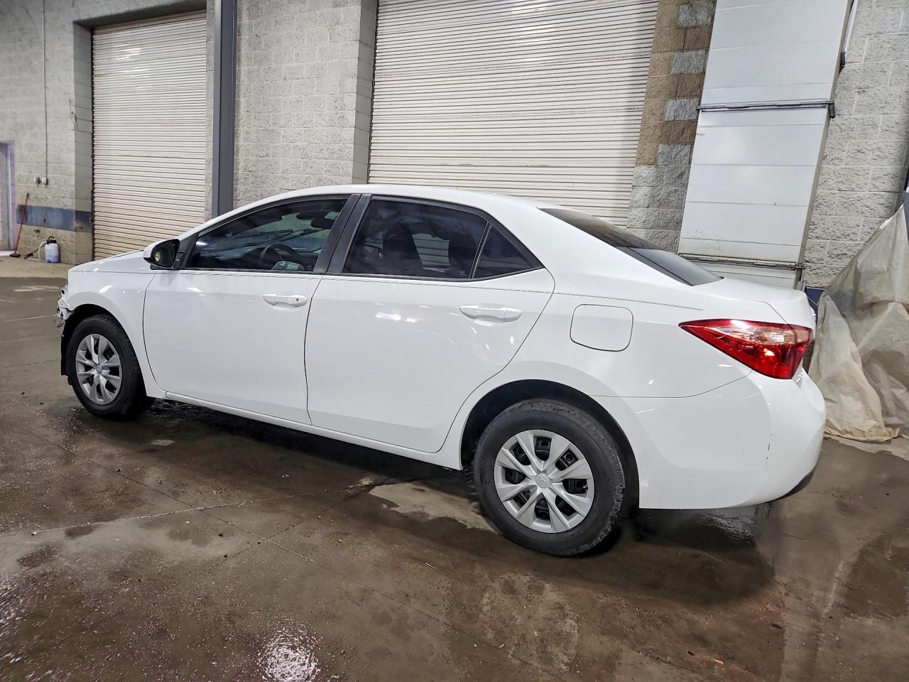 2018 TOYOTA COROLLA L photo 2