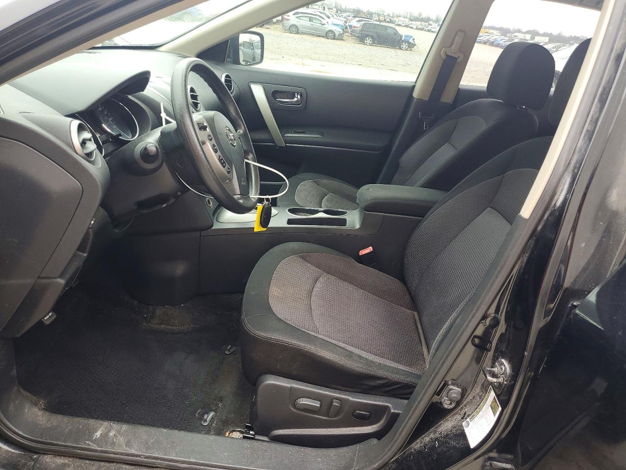 2011 NISSAN ROGUE S photo 13