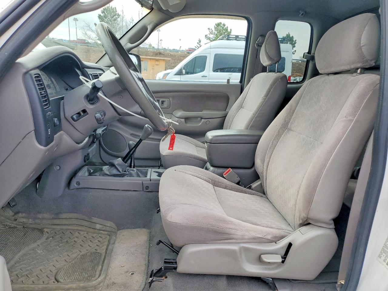 2002 TOYOTA TACOMA V6 photo 13