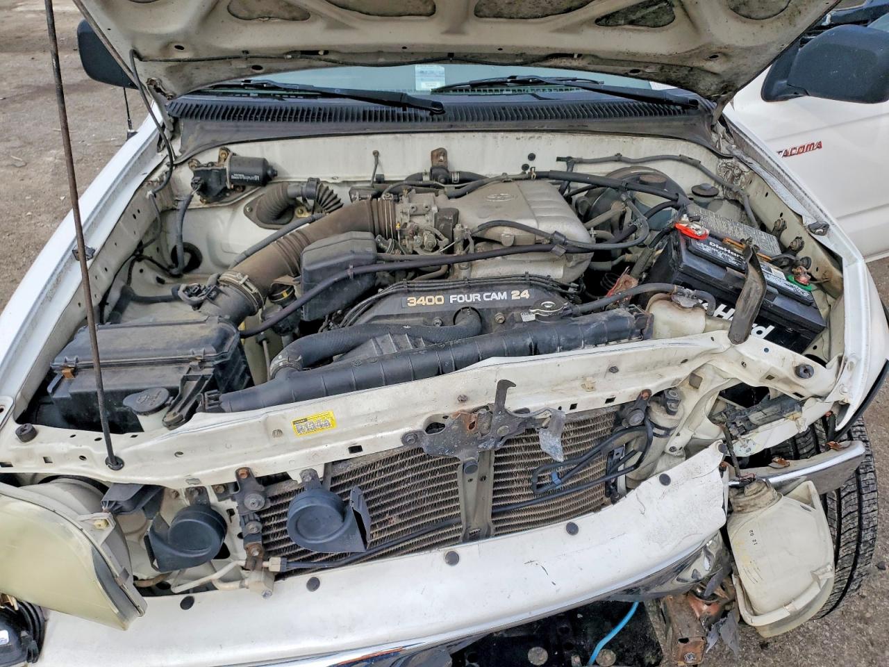 2002 TOYOTA TACOMA V6 photo 21