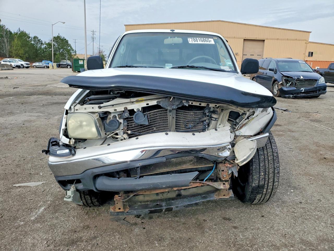 2002 TOYOTA TACOMA V6 photo 9